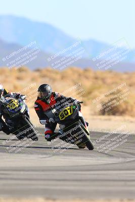 media/Jan-10-2025-CVMA Friday Practice (Fri) [[489e0da257]]/Group 4 and Trackday/Session 4 (Turn 16)/